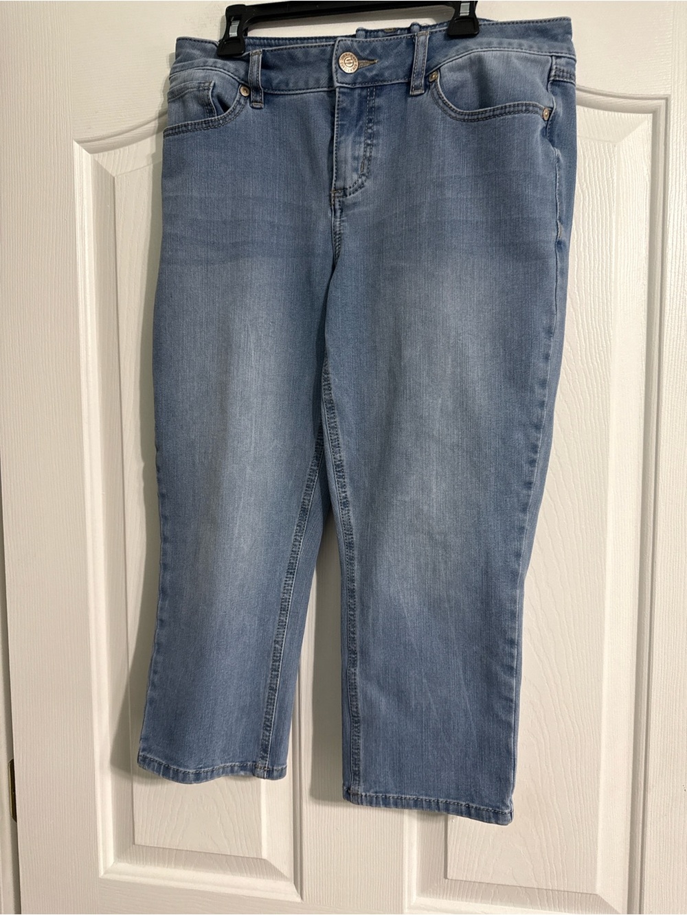Seven7 Light Blue Ankle Crop Jeans